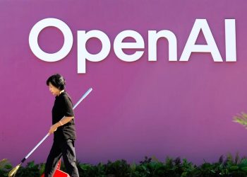 Amazon’s New AI “Shopping Experts” Bring Audio Q&A to Product Pages