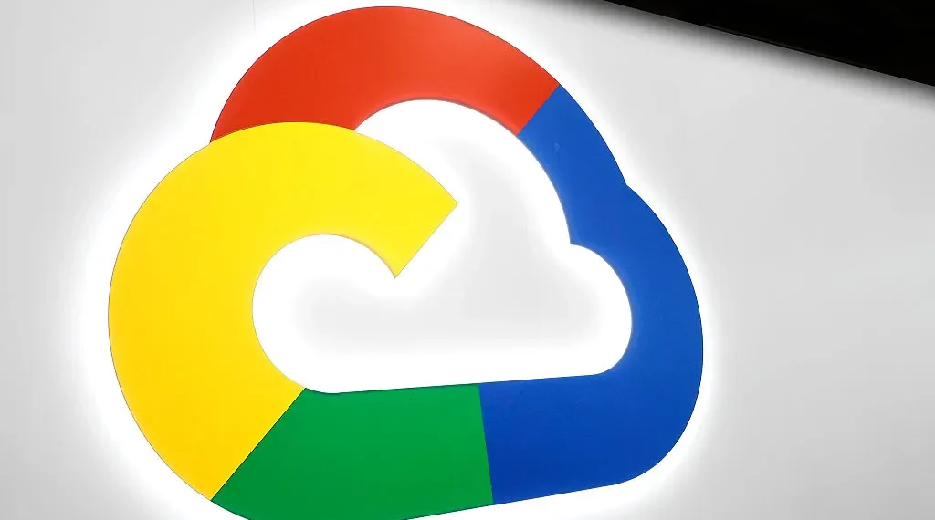 Google Photos Brings the ‘Clueless’ Dream to Life with AI Wardrobe Tools