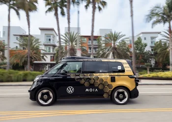 X Integrates Grok for Global Translation and AI Image Editing